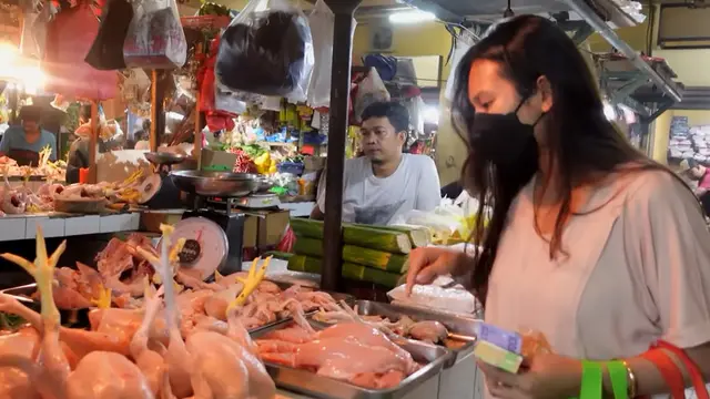 Indah Permatasari ke  pasar tradisional