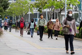 Pemerintah menetapkan UMP 2024 sesuai formulasi dalam Peraturan Pemerintah (PP) 51 Tahun 2023. (Liputan6.com/Herman Zakharia)