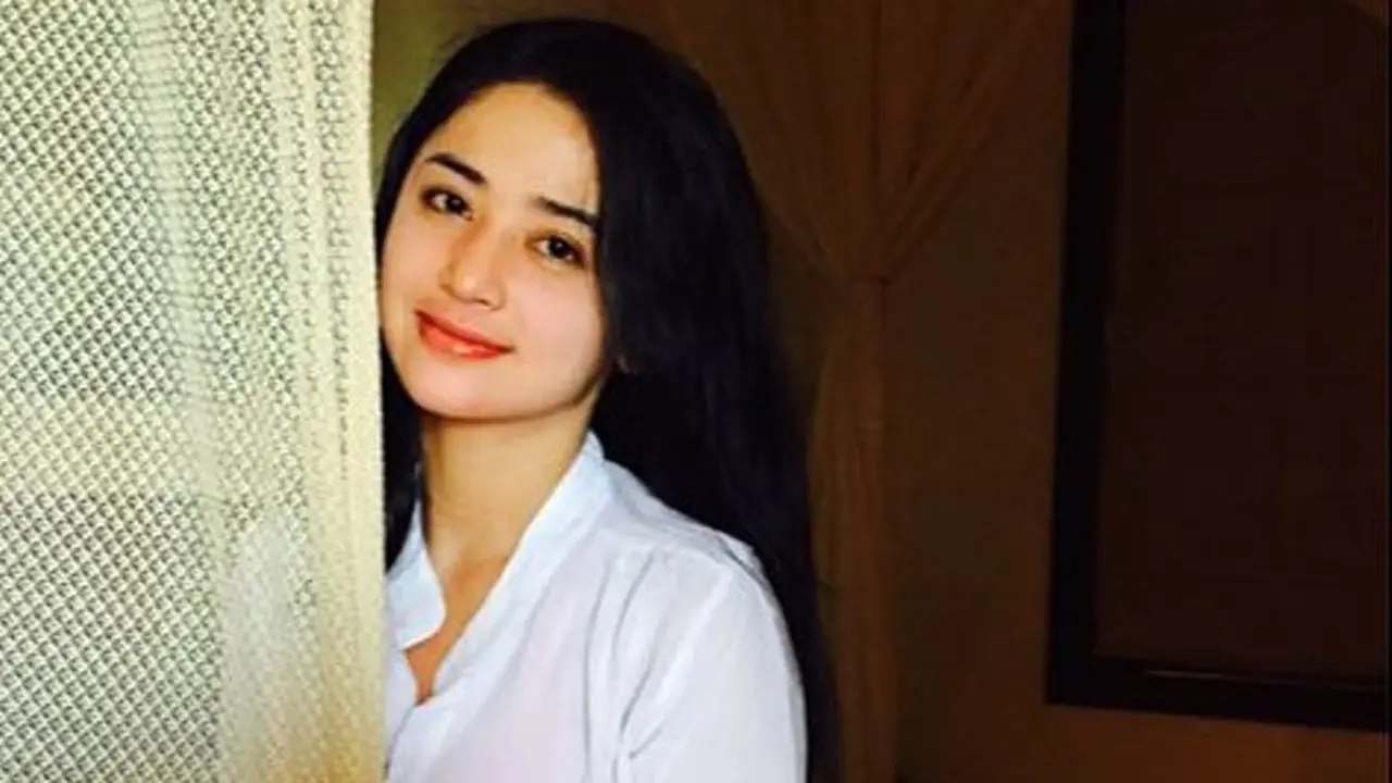 Dewi Perssik