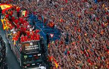 Ribuan warga Spanyol di Madrid sambut trofi Euro 2012