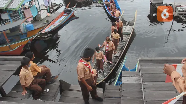 Siswa SD di Pedalaman Kalimantan