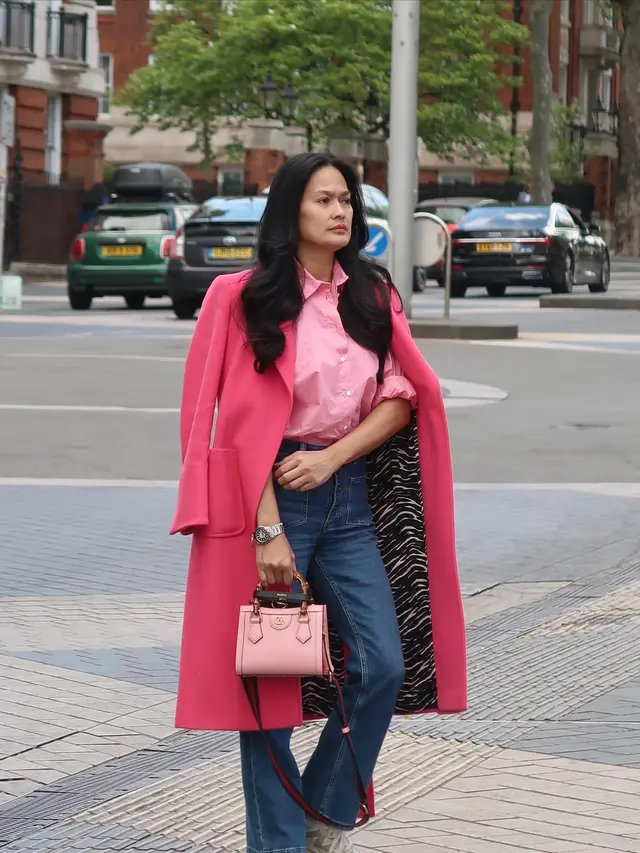 Tampil Stylish, Ini 7 Gaya Donna Harun saat di London yang Curi Perhatian