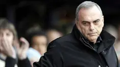 Manajer baru Portsmouth, Avram Grant di laga lawan Manchester United di Fratton Park, 28 November 2009. MU unggul 4-1. AFP PHOTO / Adrian Dennis 