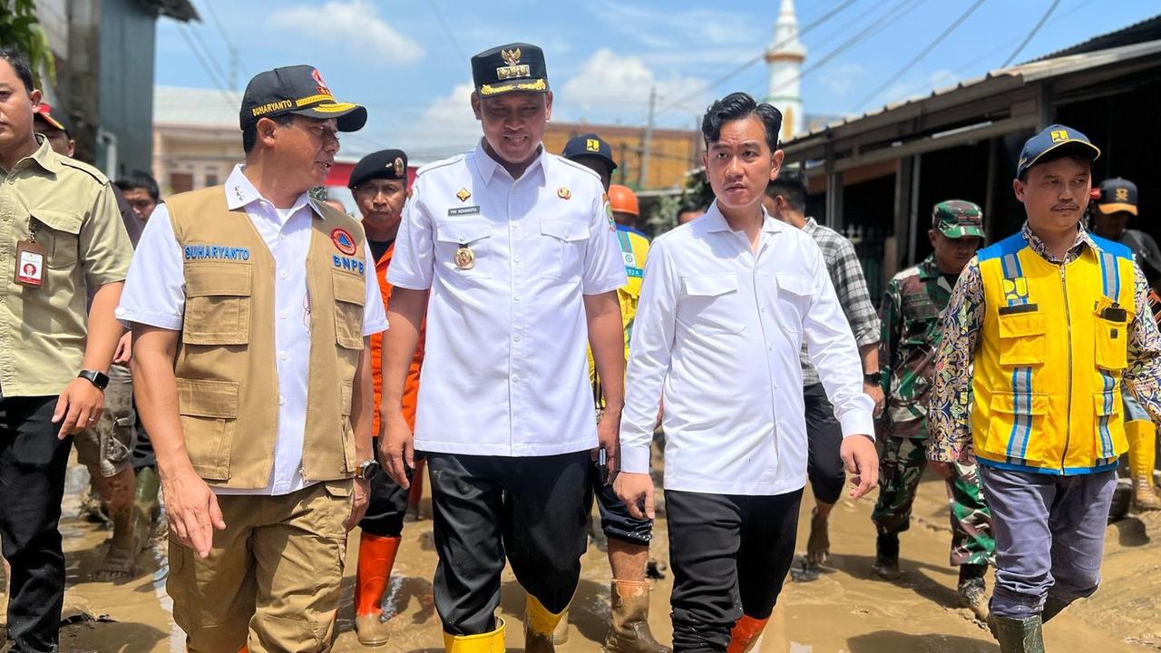 Wali Kota Bekasi Menginap di Hotel Saat Warga Kebanjiran, Menko AHY Malah Puji Cara Tangani Banjir