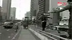 Parkour merupakan olahraga perpaduanantara atletik, bela diri, senam, dan seni. Berkembang di Indonesia tahun 2007, komunitas parkour mulai menjamur. 