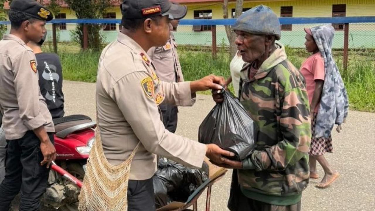 Polri Perkuat Kepercayaan Publik di Dogiyai Melalui Aksi Sosial dan Sinergi Keamanan