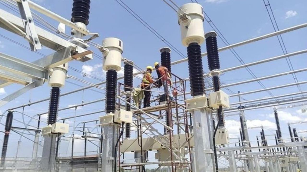 PLN Percepat Proyek Elektrifikasi Kereta Malaysia, Harumkan Nama Bangsa