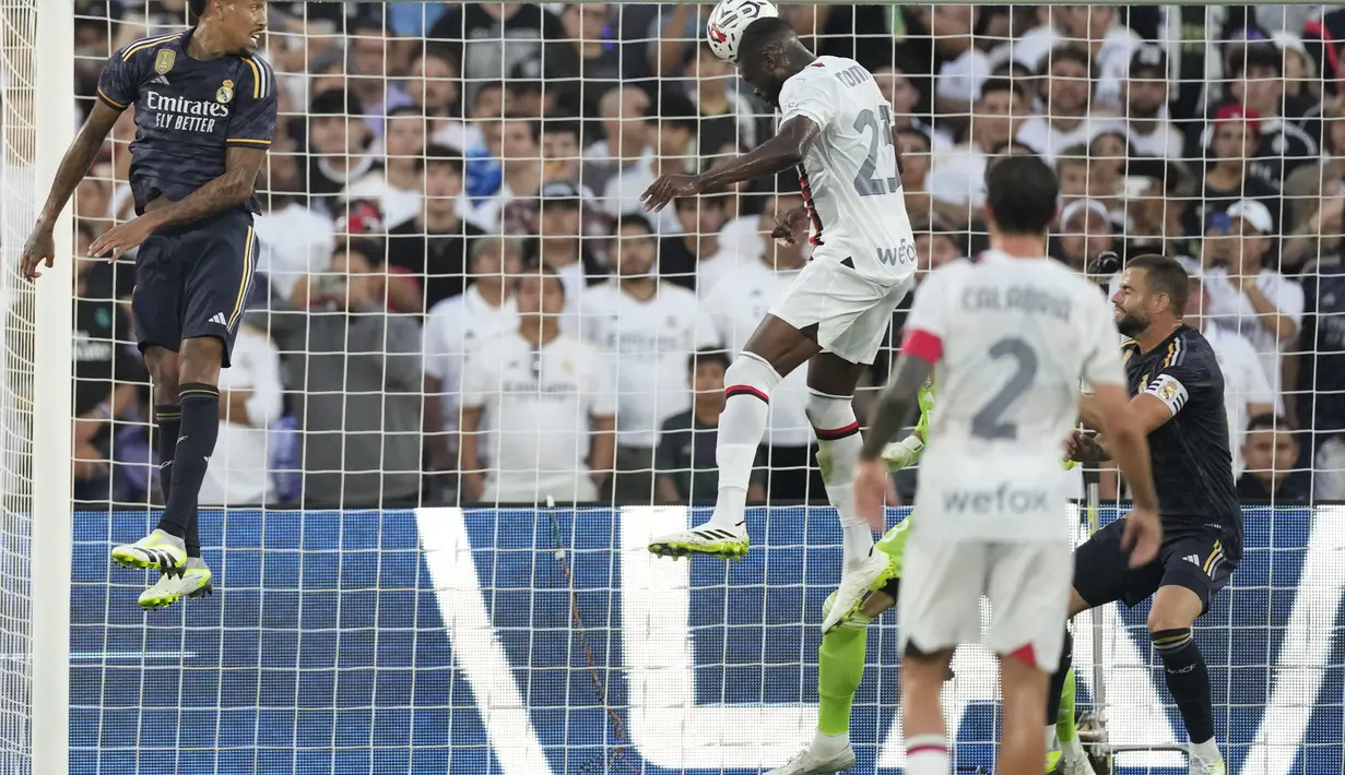 Adapun AC Milan membuat 10 peluang dengan 3 tepat sasaran. (AP Photo/Ashley Landis)