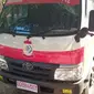 Mobil Dinas Kebersihan Makassar dirusak warga (Eka Hakim/Liputan6.com.