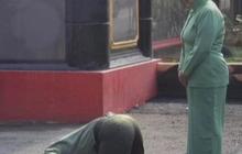 Bapak Kostrad Sejati' Sujud Syukur Depan Gerbang Satuan Bikin Sang Komandan Terharu