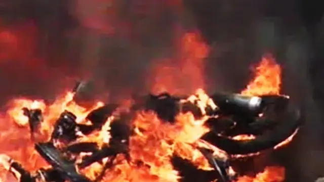 Bentrok Pecah di Makassar, Dua Rumah Terbakar