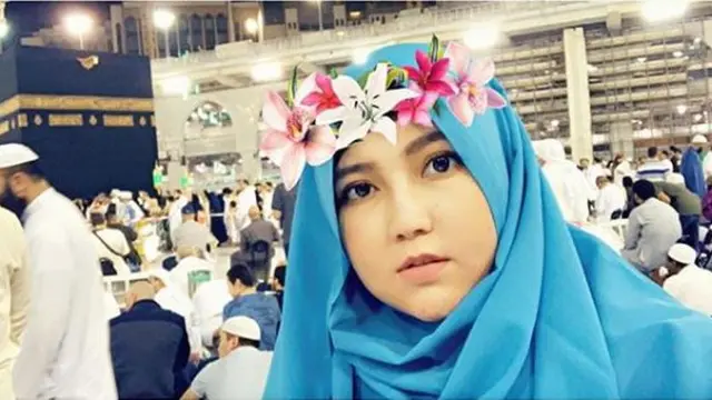Via Vallen Berhijab
