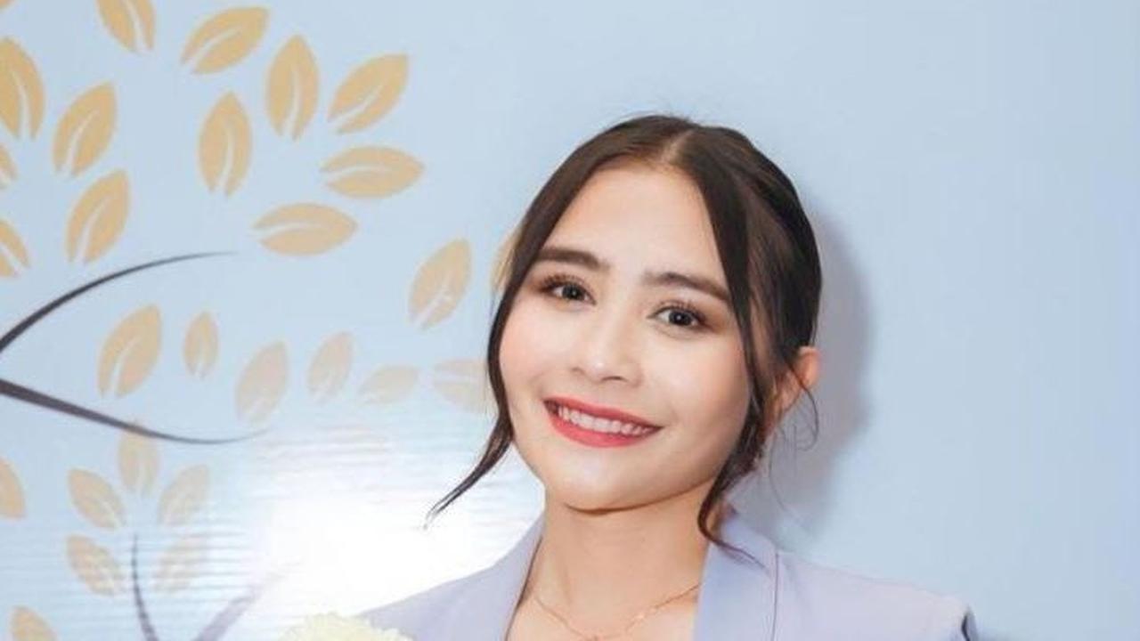Prilly Latuconsina Raih Penghargaan Apresiasi Perempuan Berpengaruh, Intip Momennya