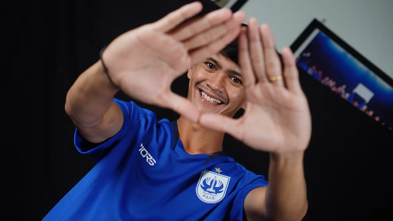 PSIS Semarang resmi merekrut winger Lorensius Amanat