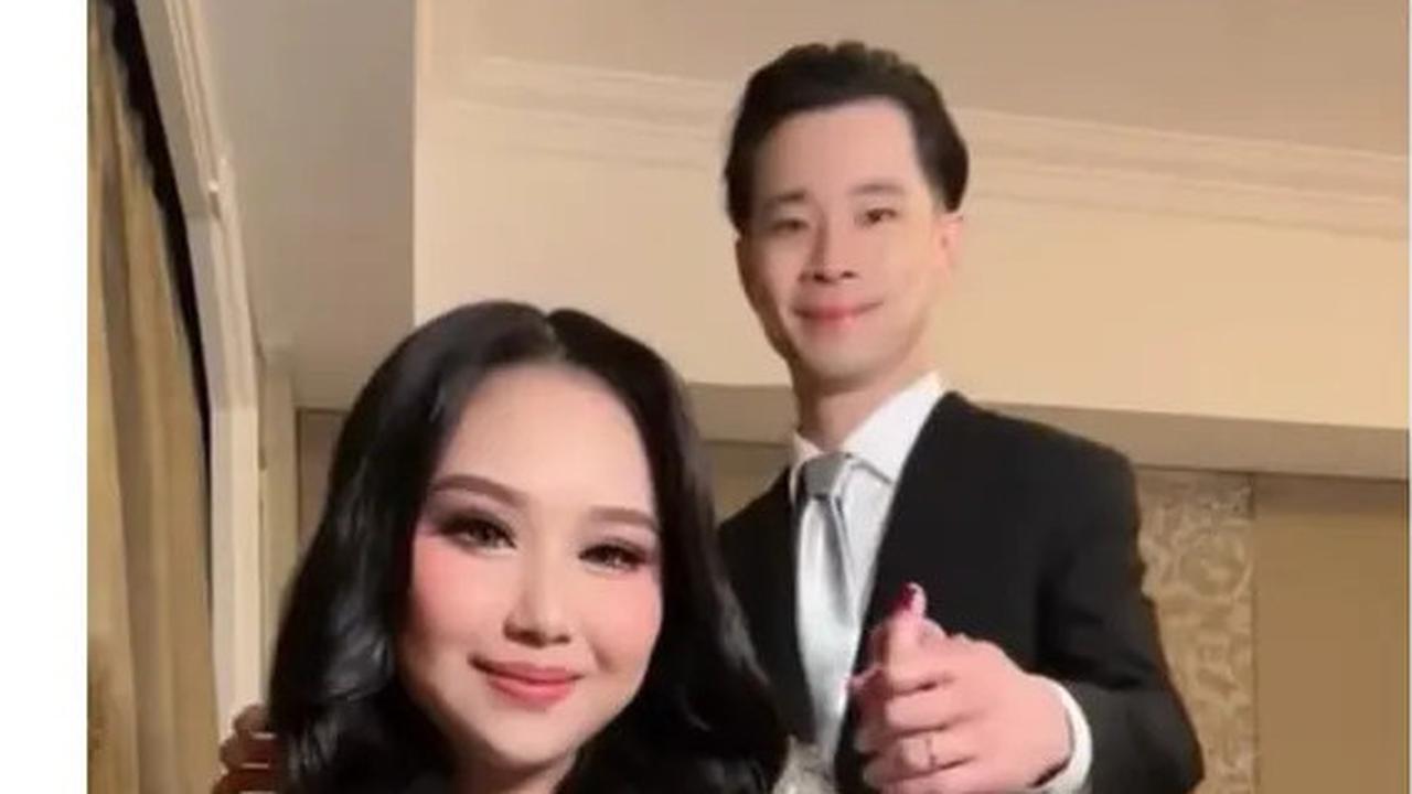 6 Potret Cetar Sisca Khol dan Jess No Limit di Momen Pernikahan Jessica Jane dan Erwin Phang, Tampil Mewah dan Elegan