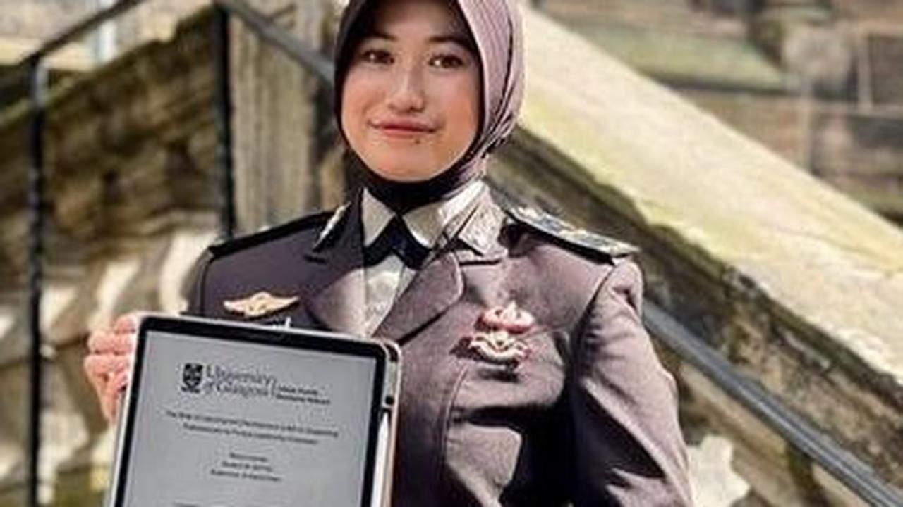 Sebelumnya, polisi wanita (Polwan) cantik ini telah berhasil menyelesaikan pendidikan S2-nya. Tidak tanggung-tanggung, Mesya lulus dari University of Glasglow, Inggris. Ia bahkan meraih nilai yang memuaskan.<br>