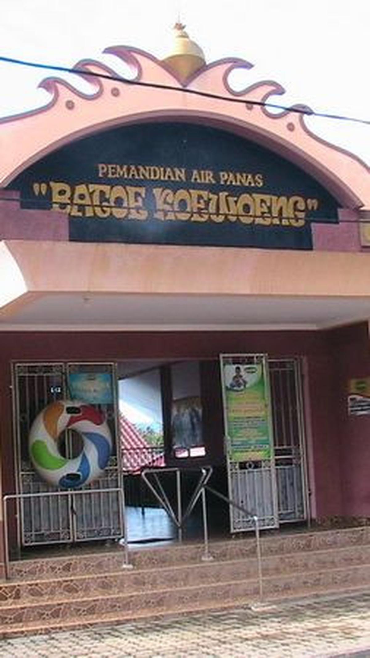 <br>5.	Pemandian Air Panas Batoe Koewoeng