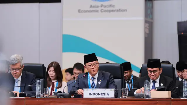 Menteri Luar Negeri RI Sugiono saat menghadiri APEC Ministerial Meeting (AMM) di Lima, Peru, Kamis (14/11/2024). (Dok. Adityo Karno/ Kemlu RI)