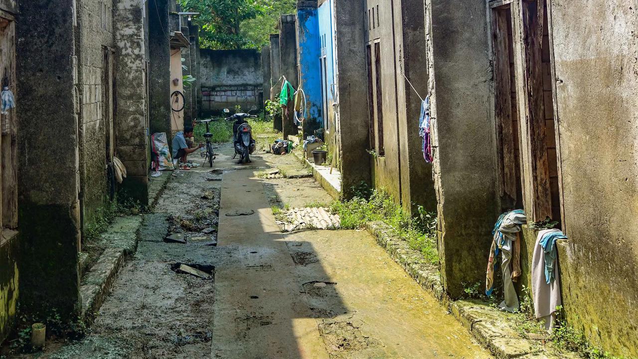 FOTO: Melihat Dampak Longsoran TPA Cipayung  Depok di Permukiman Warga