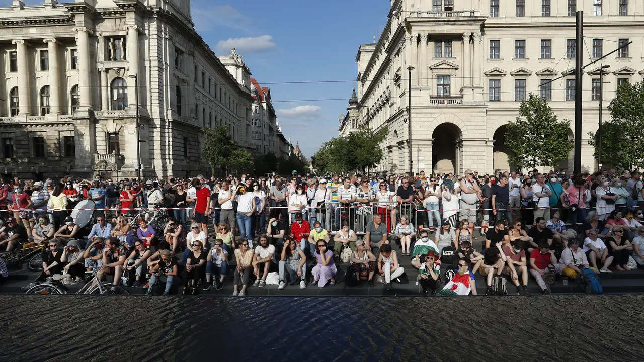 Ribuan Orang Unjuk Rasa Protes Pembangunan Universitas China di Hungaria