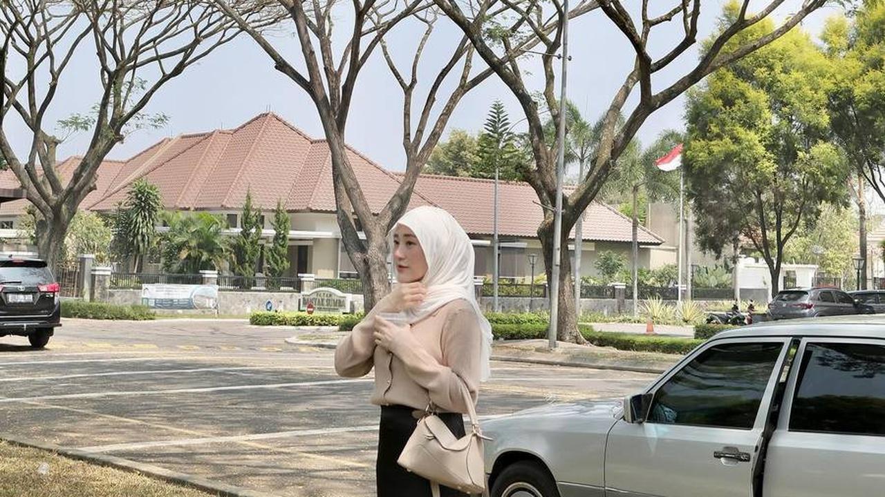 Penampilan Bak Mahasiswi