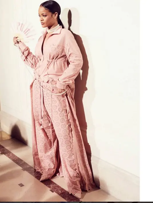 Diketahui sebelumnya, Rihanna dan Chris memang memiliki hubungan yang tidak baik sejak awal. Ada saja masalah yang sering mereka hadapi dalam hubungan cintanya. (Intangram/badgalriri)