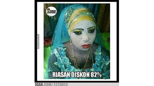Antimainstream, 6 Gaya Makeup Tebal Ini Bikin Orang Terkejut