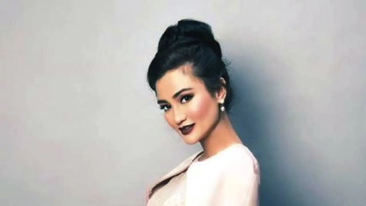Atiqah Hasiholan