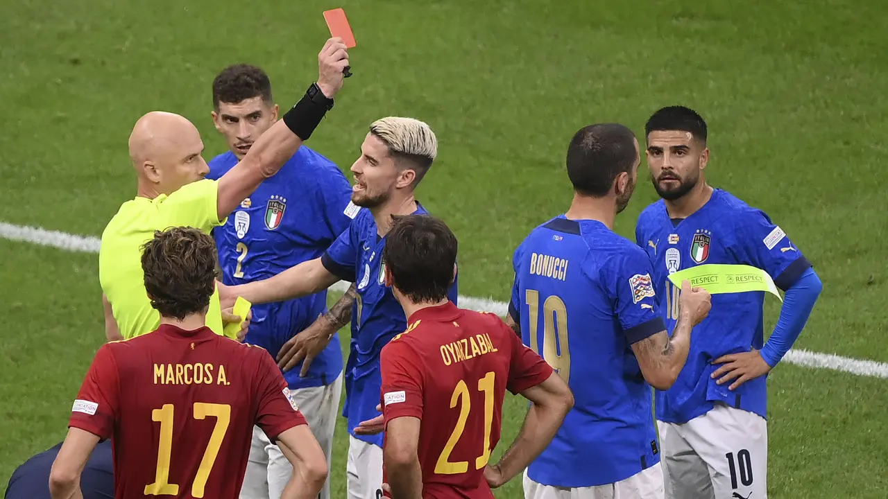 Foto: Hentikan Rekor Kemenangan Italia, Spanyol Melenggang ke Babak Final UEFA National League 2021