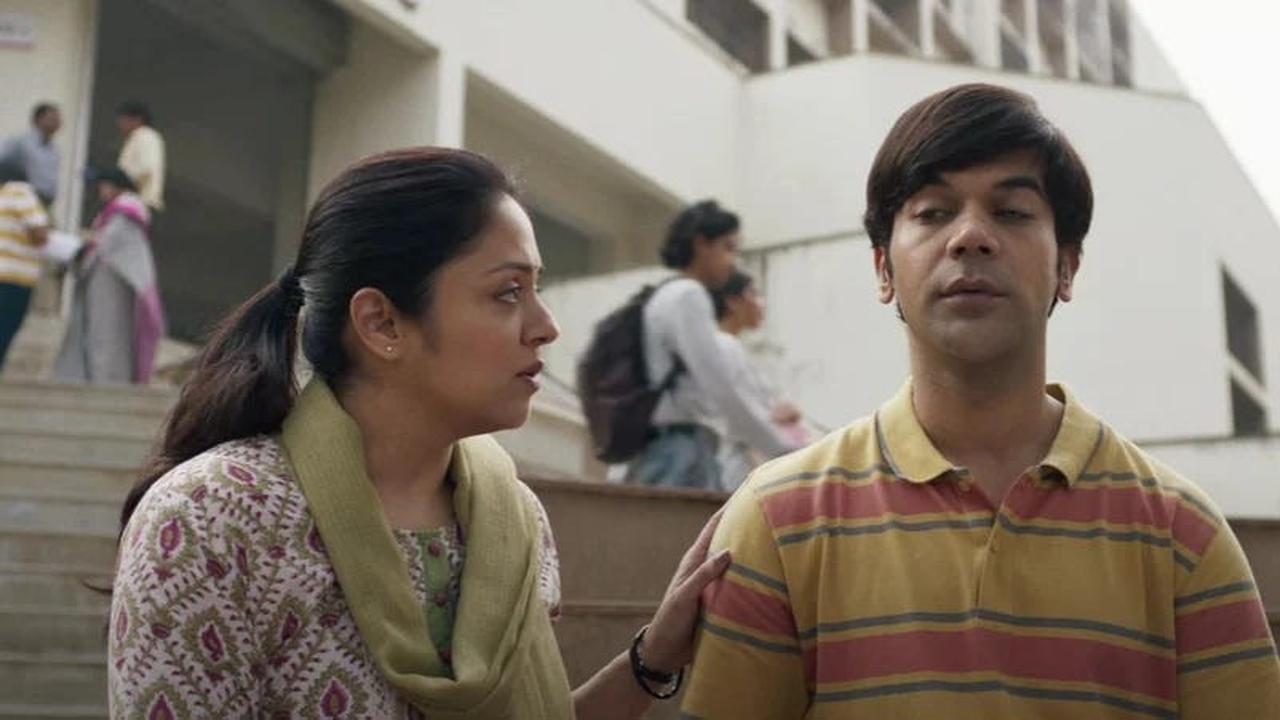 9 Rekomendasi Film India Keluarga Terbaru Sajikan Drama, Komedi, dan Nilai Kehidupan - Cocok Jadi Hiburan Seru