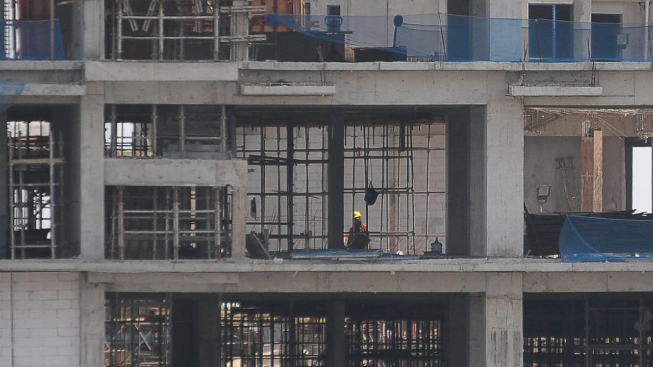 Selama ini, sektor apartemen masih lesu lantaran ketidakseimbangan pasokan unit yang berlebih dan minimnya permintaan konsumen.