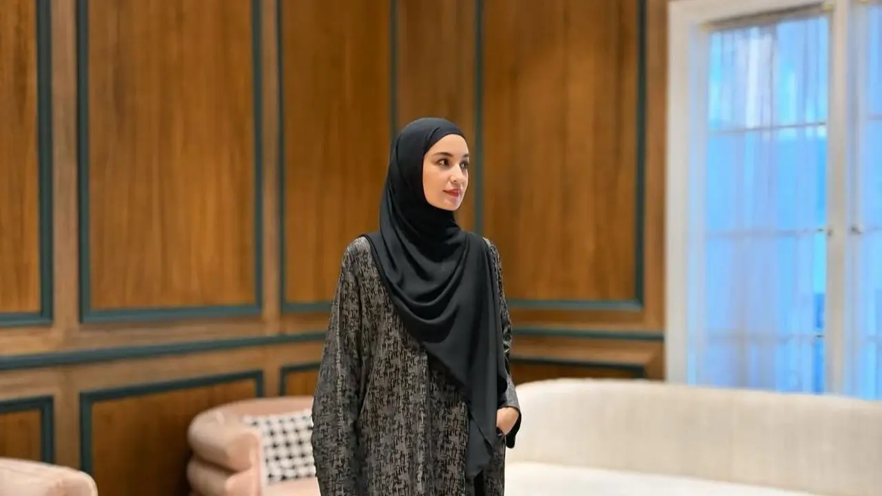 Inspirasi Gamis Harian ala Shireen Sungkar (Instagram/@shireensungkar)