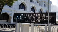 Masjid Agung Almaarif Kota Tarakan menjadi saksi kesepian Bulan Ramadan. (Foto; Liputan6.com/ Siti Hardiani)