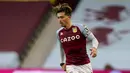 5. Jack Grealish (Aston Villa)  - Penyerang berusaia 25 tahun ini memang sangat pantas dipercaya mengenakan nomor punggung 10 di Aston Villa. Kejataman Jack Grealish terbukti lewat torehan 5 gol dan 6 assists dari 9 laganya bersama Aston Villa di Liga Inggris musim ini. (AFP/Tim Keeton/pool)