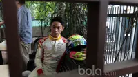 Presley Martono, Pebalap Formula 4 asal Indonesia. (Bola.com/Nicklas Hanoatubun)