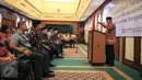 Ketua Umum PBNU, Said Aqil Siradj memberikan paparan refleksi akhir tahun NU di Jakarta, Rabu (23/12/2015). NU mengkritisi krisis kepemimpinan, instabiltas politik, dan melemahnya toleransi dalam beragama. (Liputan6.com/Faizal Fanani)