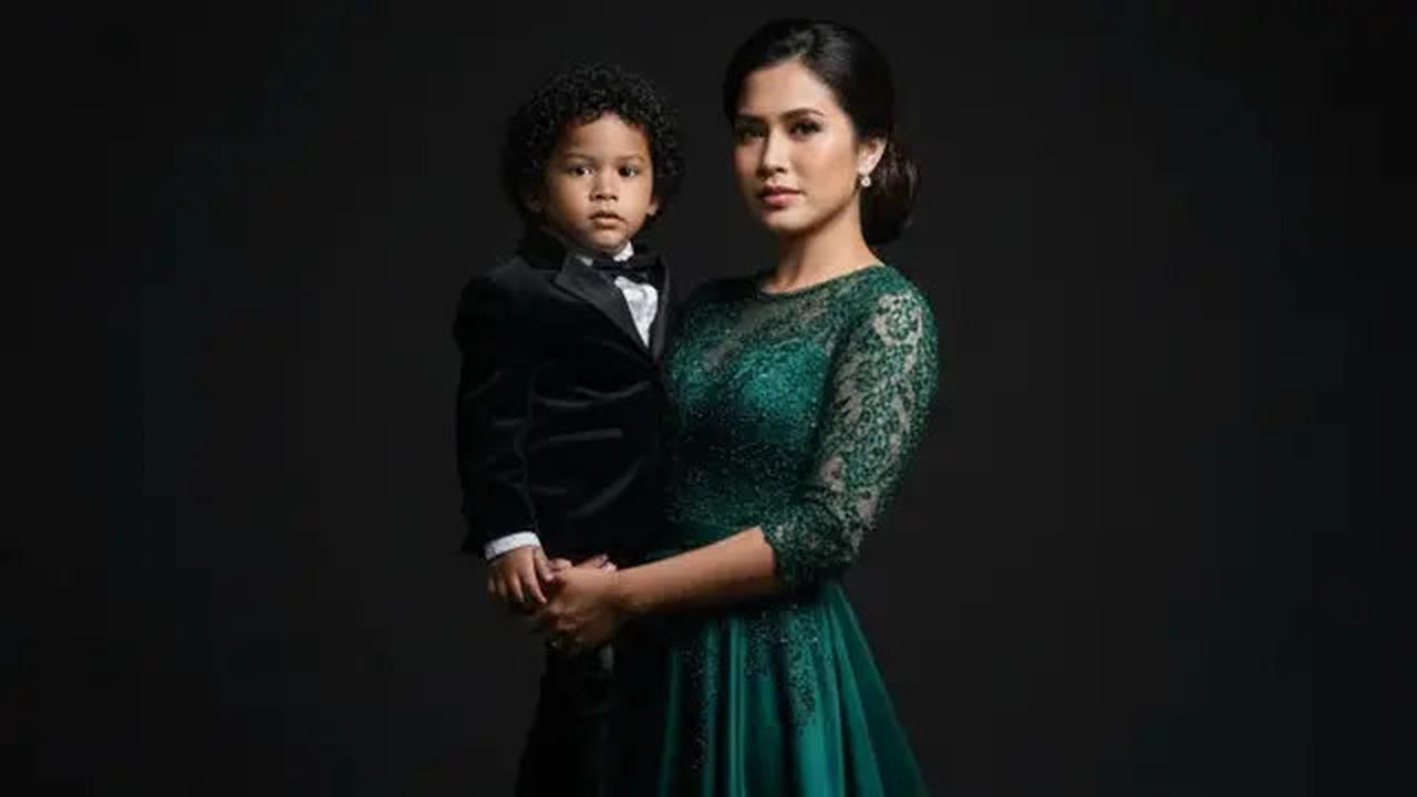 7 Prompt Gemini AI yang Viral untuk Edit Foto Ibu dan Anak Ala Photoshoot Profesional