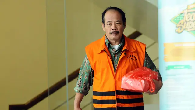 Dua Tersangka Dugaan Suap Bupati Nganjuk Jalani Pemeriksaan