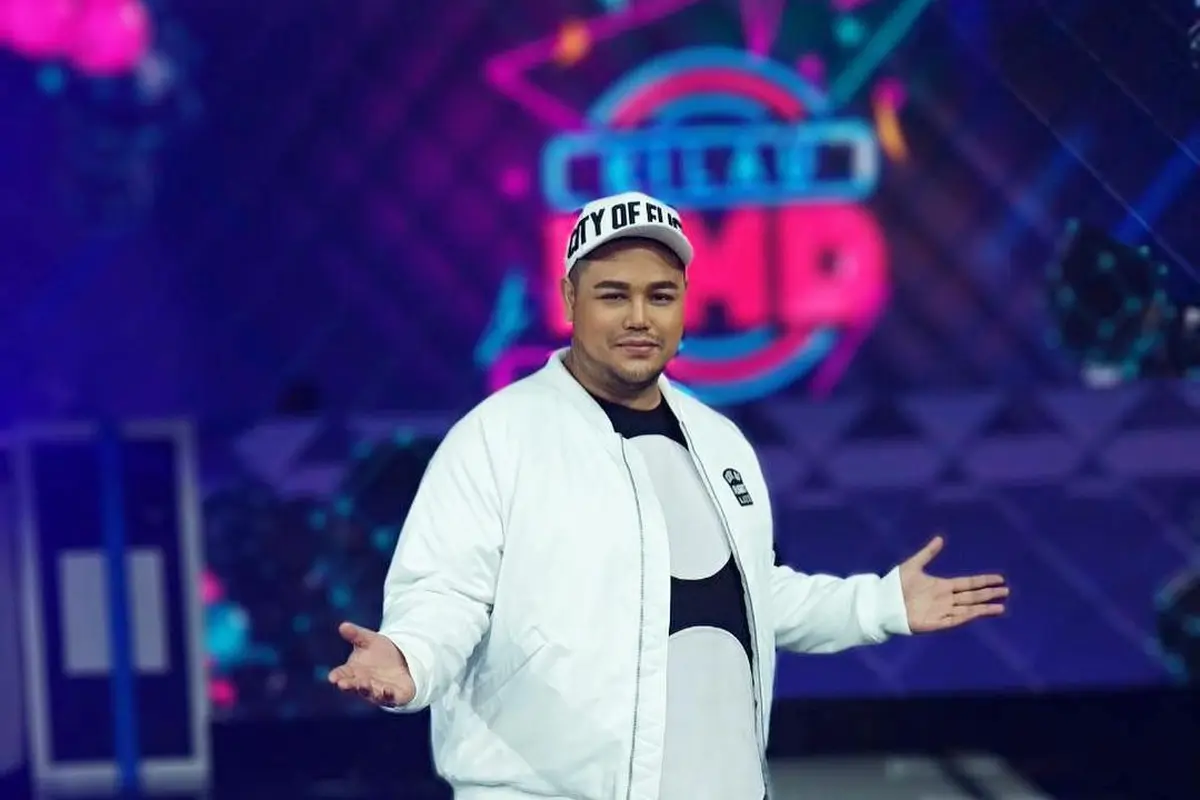 [Bintang] Ivan Gunawan dan Ayu Ting Ting