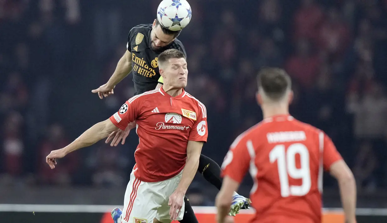Union Berlin berada di urutan terbawah dengan raihan dua poin. (AP Photo/Markus Schreiber)