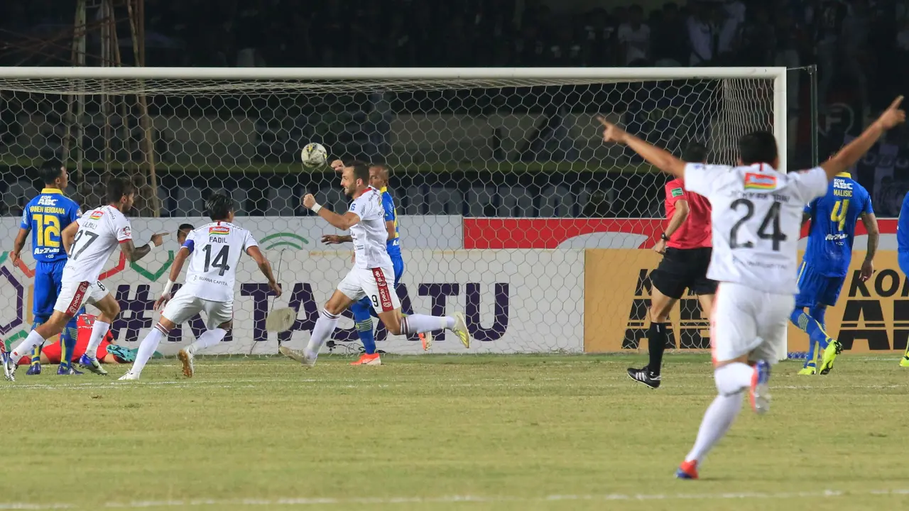 Persib Bandung Vs Bali United
