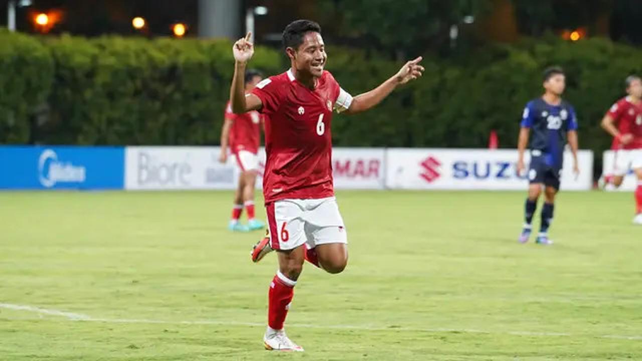 Pilihan Hati Evan Dimas Menepi dari Hiruk Pikuk Sepak Bola, Kini Melatih SSB di Tulungagung