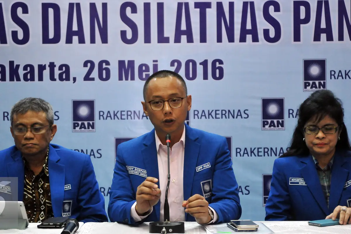20160526-Konferensi Pers Rakernas PAN-Jakarta-Johan Tallo