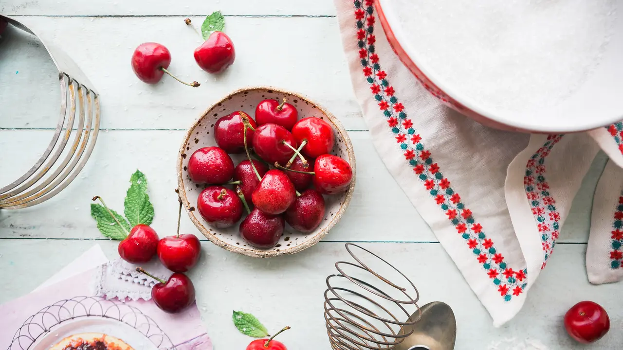 [Fimela] Buah Cherry