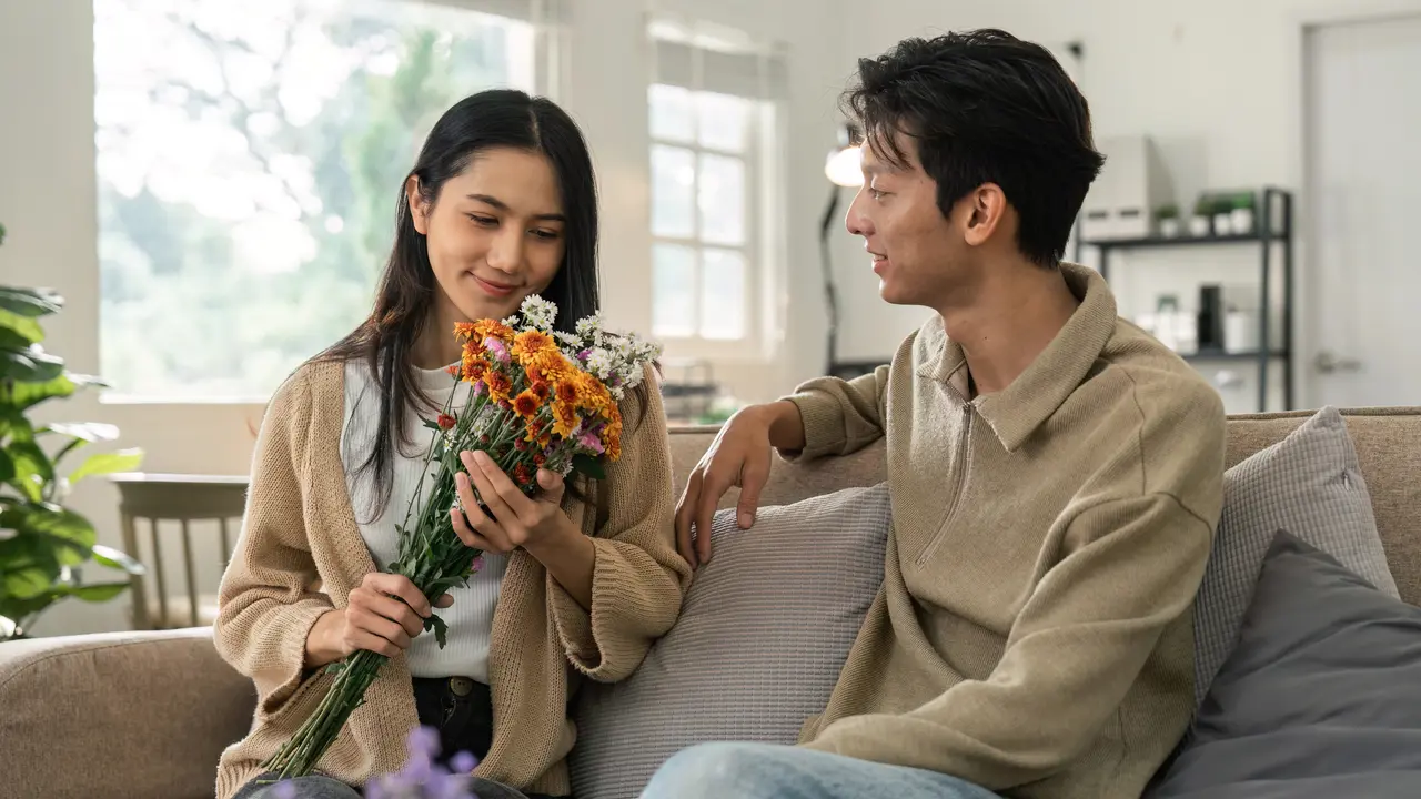 couple desember sisi menawan