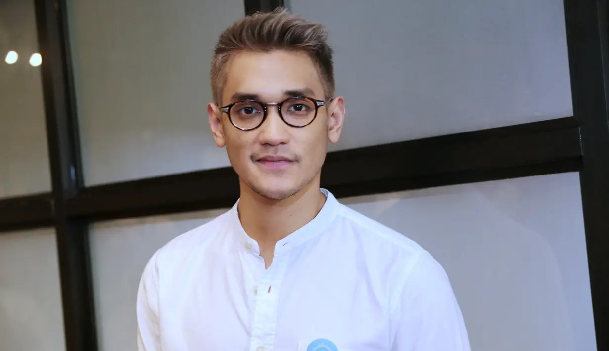 Sauasana berbeda pada awal puasa tahun ini bagi Afgansyah Reza. Penyanyi yang baru saja mendapatkan penghargaan sebagai Penyanyi Pria Paling Ngetop itu akan banyak berlibur pada tahun ini. (Adrian Putra/Bintang.com)