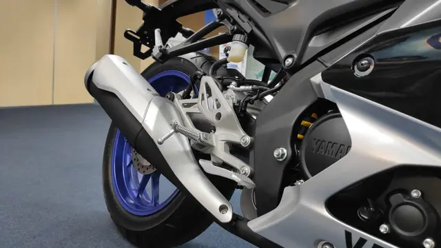 Cover knalpor warna silver all new R15M Connected ABS (Arief A/Liputan6.com)