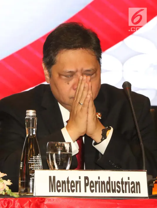 Menteri Perindustrian Airlangga Hartarto saat hadir dalam penyampaian Rencana Kerja Pemerintah dan Nota Keuangan serta RAPBN 2020 di Auditorium Cakti Buddhi Bhakti KPDJP, Jakarta, Jumat (16/8/2019). Sejumlah menteri terkait hadir dalam penyampaian tersebut. (Liputan6.com/Helmi Fithriansyah)