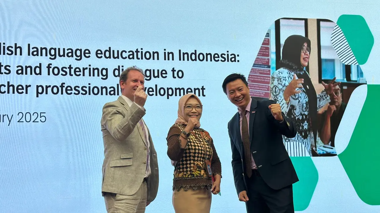 British Council dan Kementerian Pendidikan Dasar dan Menengah Indonesia (Kemendikdasmen) bekerja sama untuk memfasilitasi pengembangan guru Bahasa Inggris, Selasa (21/1/2025). (Liputan6.com/Benedikta Miranti)