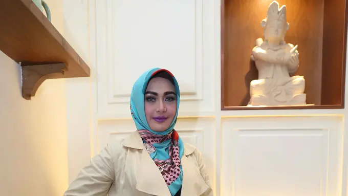 [Bintang] Eddies Adelia 